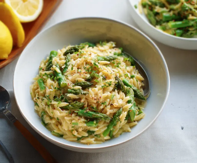Creamy Lemon Garlic Orzo with Asparagus